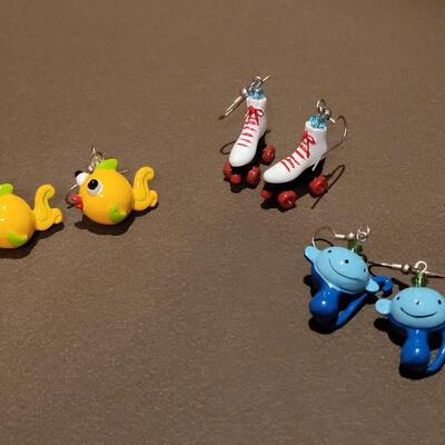 Lot 218: NEW Earring Lot (3)