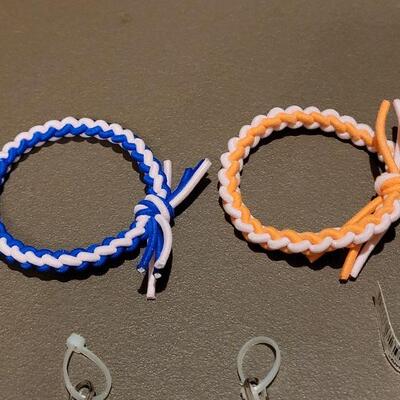 Lot 221: NEW Charm Pulls and Bracelets 