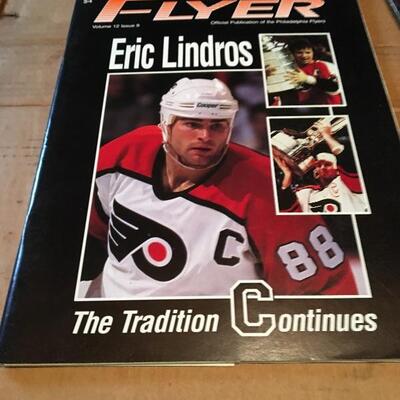 1990s ERIC LINDROSS Autograph Philadelphia Flyers with Magazine Lot. LOT 3