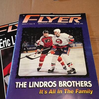 1990s ERIC LINDROSS Autograph Philadelphia Flyers with Magazine Lot. LOT 3