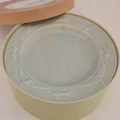 Lot 9: New Set of 4 HALLMARK Colored Easter Dessert Plates
