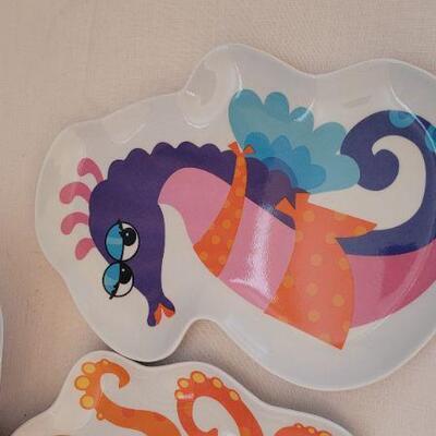 Lot 12: Assorment of NEW Children's Plastic Plates