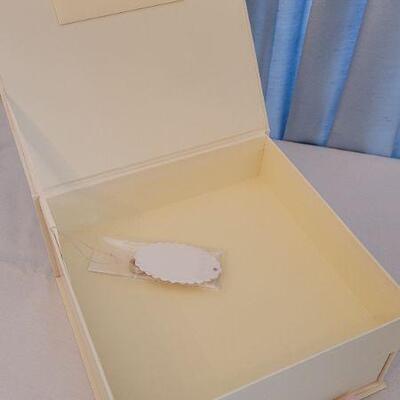 Lot 16: New HALLMARK Card and Memento Storage Box