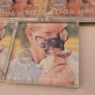 Lot 28: (5) New HALLMARK Refrigerator Magnet Frames 3.5" 