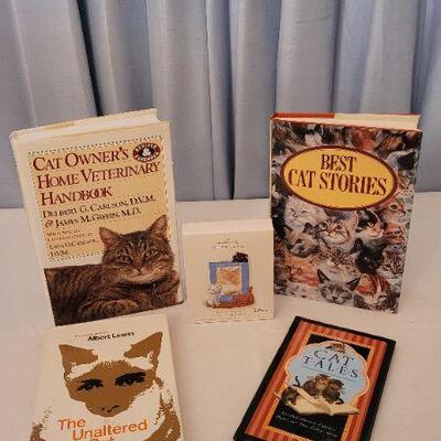 Lot 37: Assorted Hardback Cat Themed Books