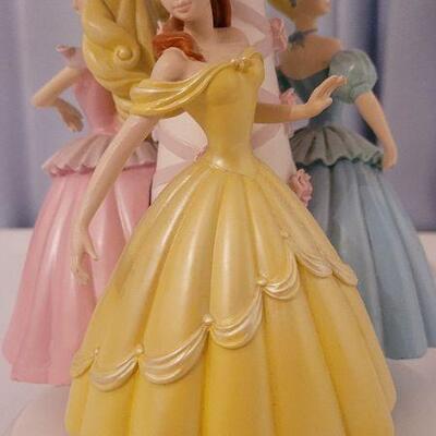 Lot 38: Vintage Disney Princess Children's Table Lamp TESTED A+