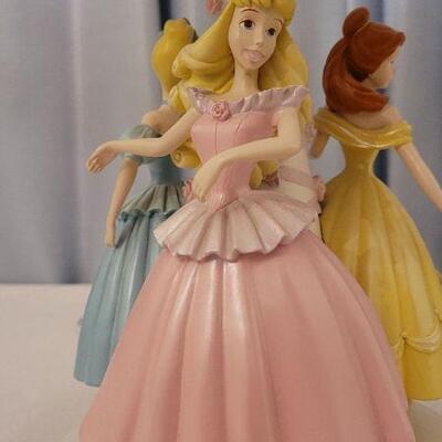 Lot 38: Vintage Disney Princess Children's Table Lamp TESTED A+
