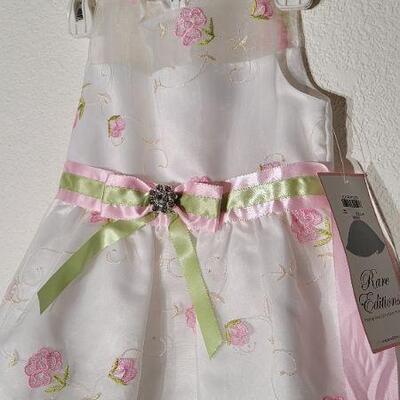 Lot 48: New Children's Size 5 Pink and White Flower Dress