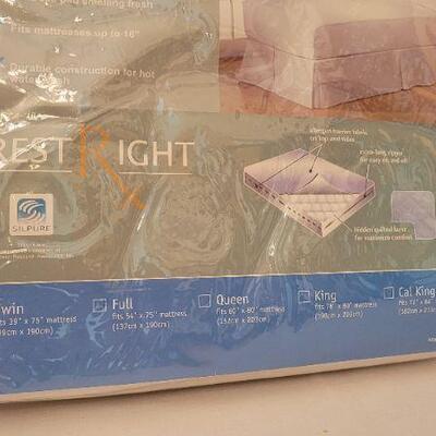 Lot 54: New REST RIGHT Full Size Allergy Relief Mattress Pad