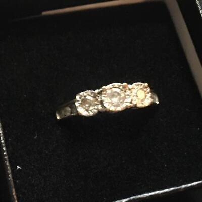 10k Gold Ring with Three Mine Cut Diamonds Size 8. LOT 60