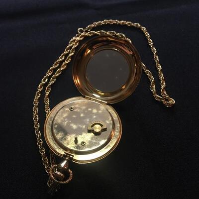 Vintage 22â€ Necklace and Cameo Music Box.  LOT 68