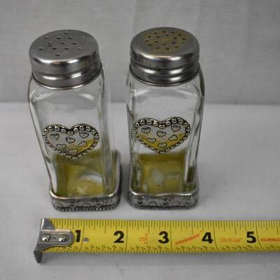 Ganz Salt & Pepper Shakers: Glass with Metal Heart Design