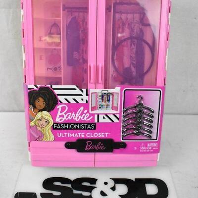 Barbie Fashionistas Ultimate Closet Accessory Playset - New