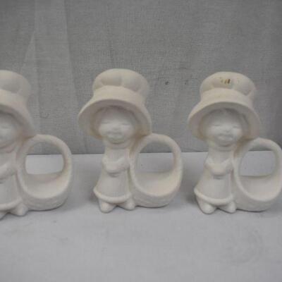 7 pc Plaster Napkin Rings. Kids with Baskets (Easter? Thanksgiving?)