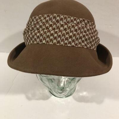 Vintage California Hat Co.  Cloche Hat