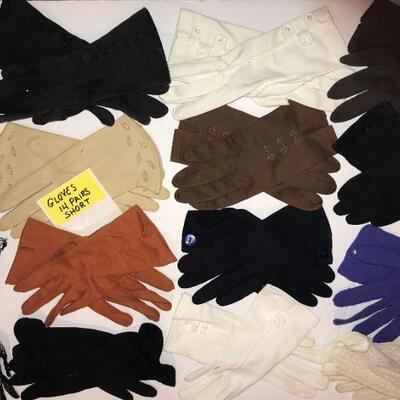 14 Vintage  Pairs of Small Women's Gloves