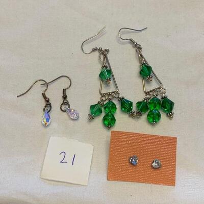#21 Earrings 3 Pair Green/Stud/Irr