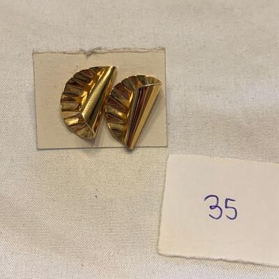 #35 Earrings Gold Pair