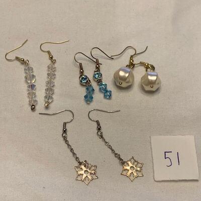 #51 Earrings 4 Pair Snow/Pearl/Blue
