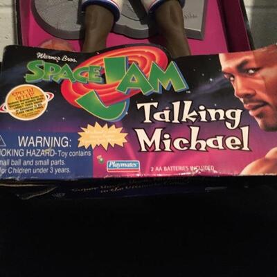 Talking Michael Jordan Space Jam 17681 MIB. LOT A43