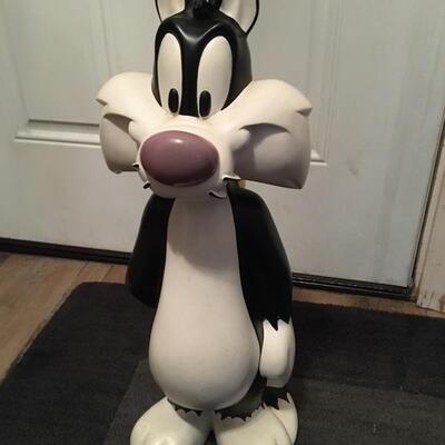 Vintage Disney 24â€ Sylvester the Cat Plastic Store Display. LOT A39