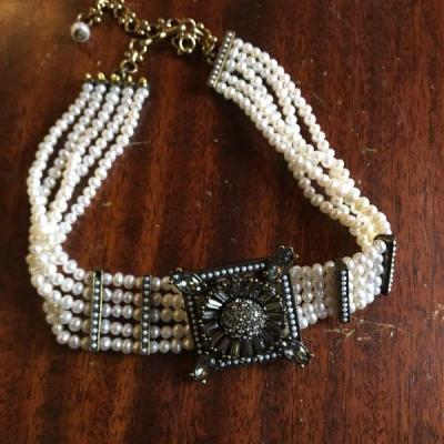 HEIDI DAUS Signed Designer Pearl 12â€ Choker. LOT A34