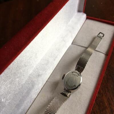 14k White Gold Hamilton Ladies Watch with Diamonds. LOT A24
