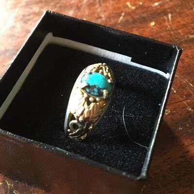 Sterling and Turquoise Vintage Ring. Size 7.5. LOT A22