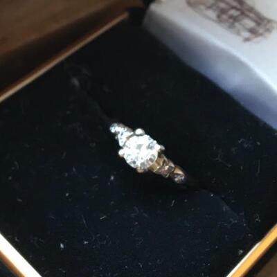Antique Diamond Solitaire Engagement Ring 14k Yellow Gold Size 5.5. LOT A18