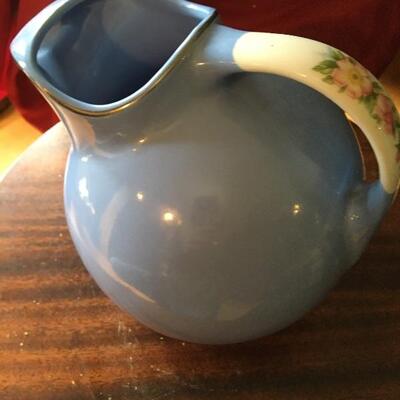 HALL Vintage Modern Pottery Pitcher 8â€. LOT A12
