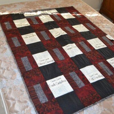 LOT 300 HOME MADE QUILT