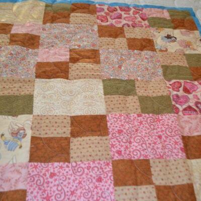LOT 302 HOME MADE QUILT