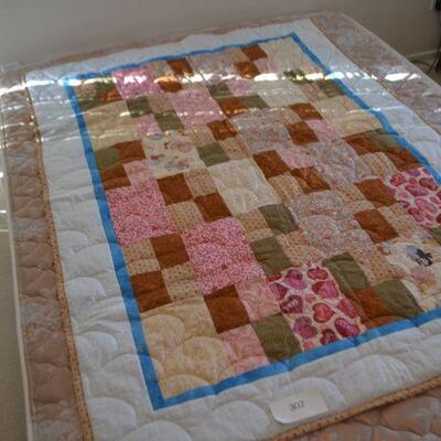 LOT 302 HOME MADE QUILT