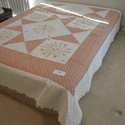 LOT 304 HOME MADE QUILT