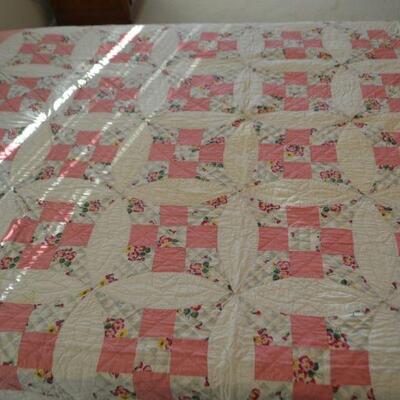 LOT 305 HOME MADE QUILT