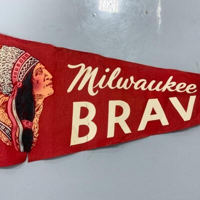 -53- VINTAGE | 1950s Milwaukee Braves Pennant