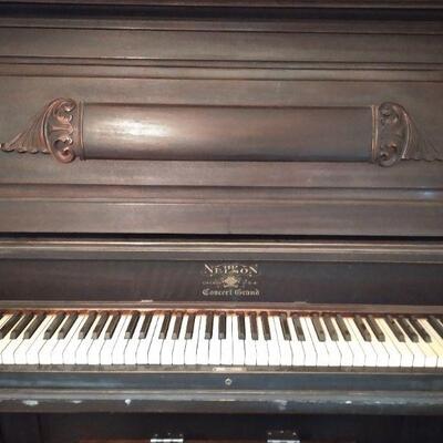 LOT 9  UPRIGHT HP NELSON CONCERT GRAND PIANO 