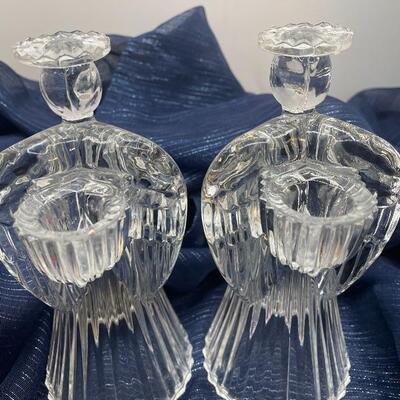 Lot #38  Crystal angels candlestick holder 