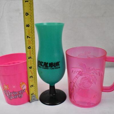 8 pc Novelty Fun Drink Cups