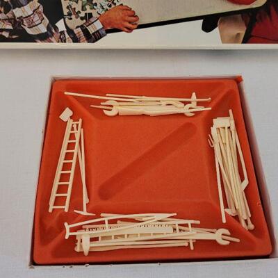 Lot 82: Vintage Situation 4 and Jack Straws