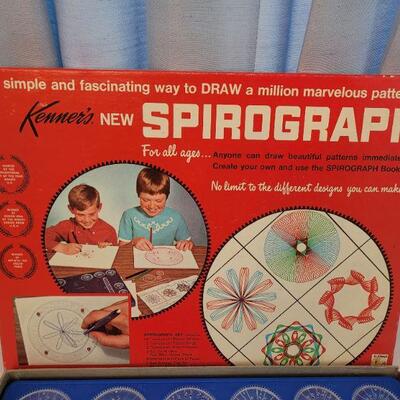 Lot 83: Vintage Spirograph