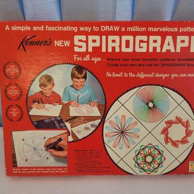 Lot 83: Vintage Spirograph