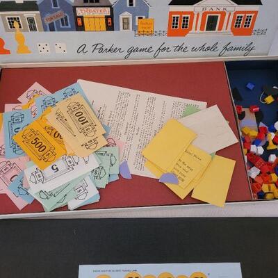 Lot 84: Vintage Finance Game