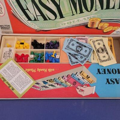 Lot 88: Vintage Easy Money Game