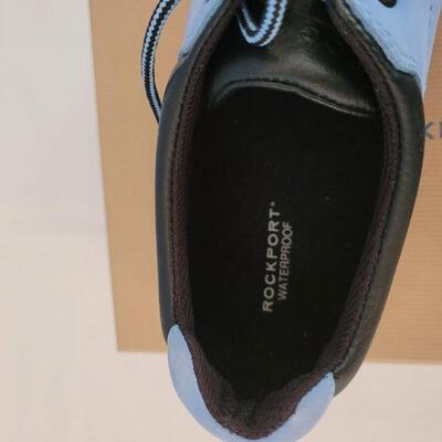 Lot 102: New Rockport Shoes size 9