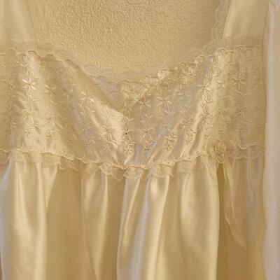 Lot 106: New Old Stock CHRISTIAN DIOR White Night Gown