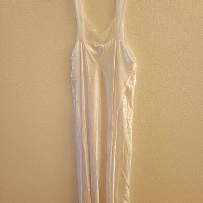Lot 108: New Old Stock CHRISTIAN DIOR Night Gown