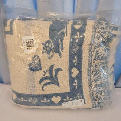 Lot 115: New Turtle Creek Blanket