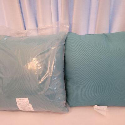 Lot 116: (2) New Hallmark Coral and Fish Pillows 