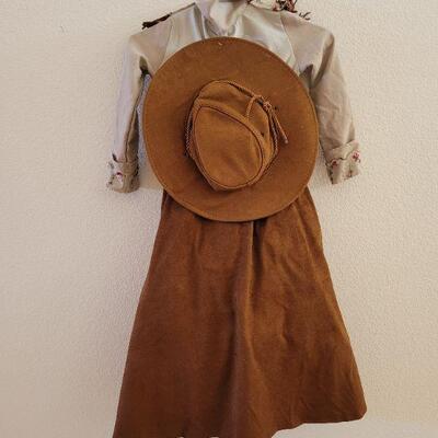 Lot 117: NEW Dress Up Cowgirl Dress & Hat Girls Small 5/6